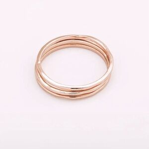 NWT gorjana G Ring Set / Rose Gold / Size 7